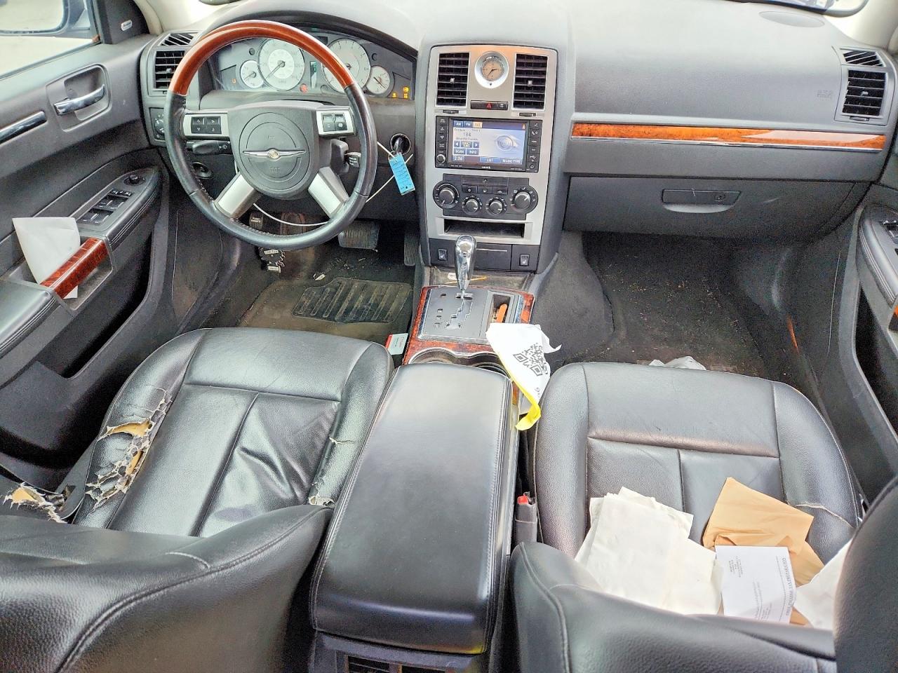 2009 Chrysler 300 VIN 2C3KK33V69H515559 photo 8