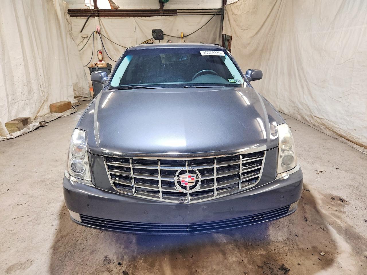 2010 Cadillac Dts VIN 1G6KD5EY2AU132831 photo 5