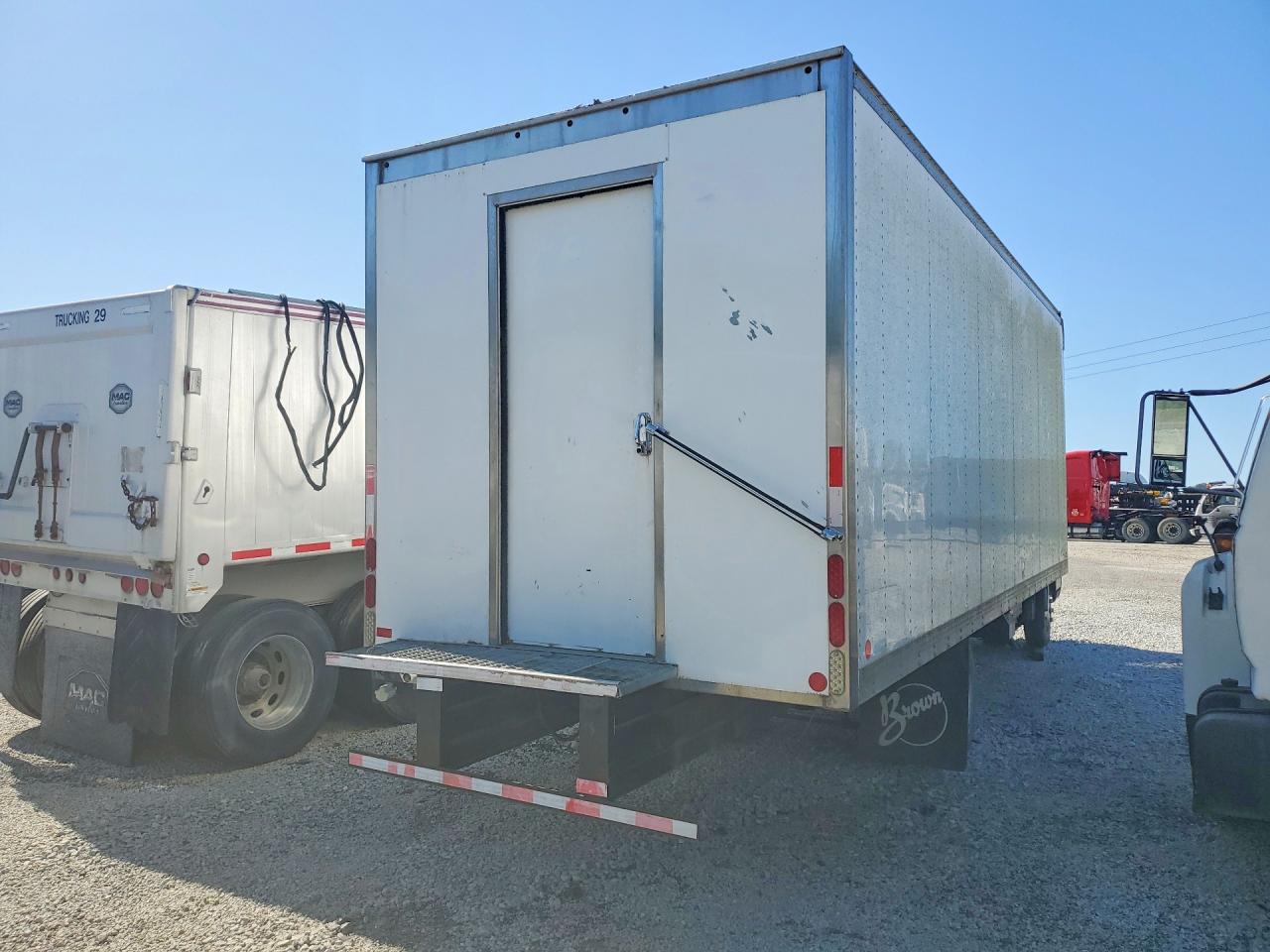 2015 Mitsubishi All other VIN JL6CRK1A2FK000432 photo 3
