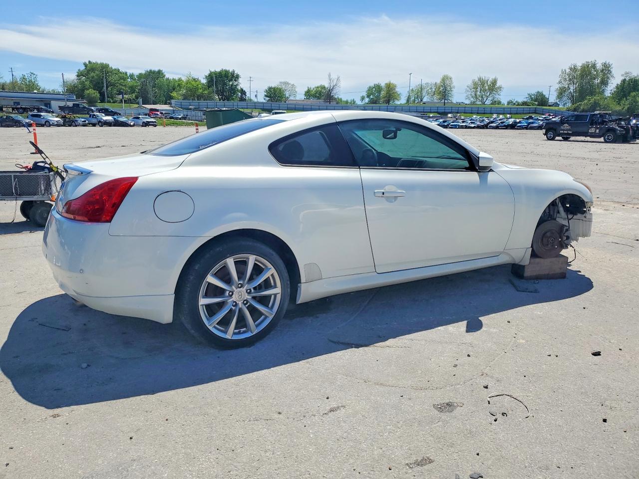 2011 Infiniti G37 VIN JN1CV6EL1BM260832 photo 3