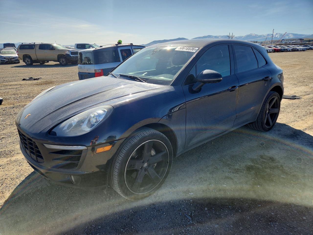 2017 Porsche Macan VIN WP1AB2A54HLB13902 photo 1