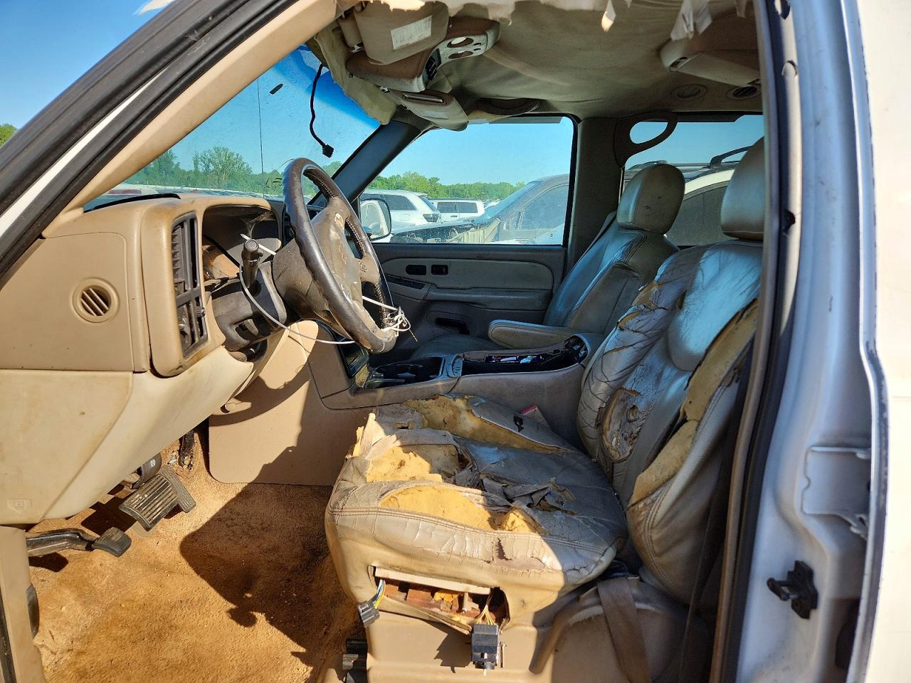 2003 Chevrolet Suburban VIN 3GNEC16ZX3G295513 photo 7