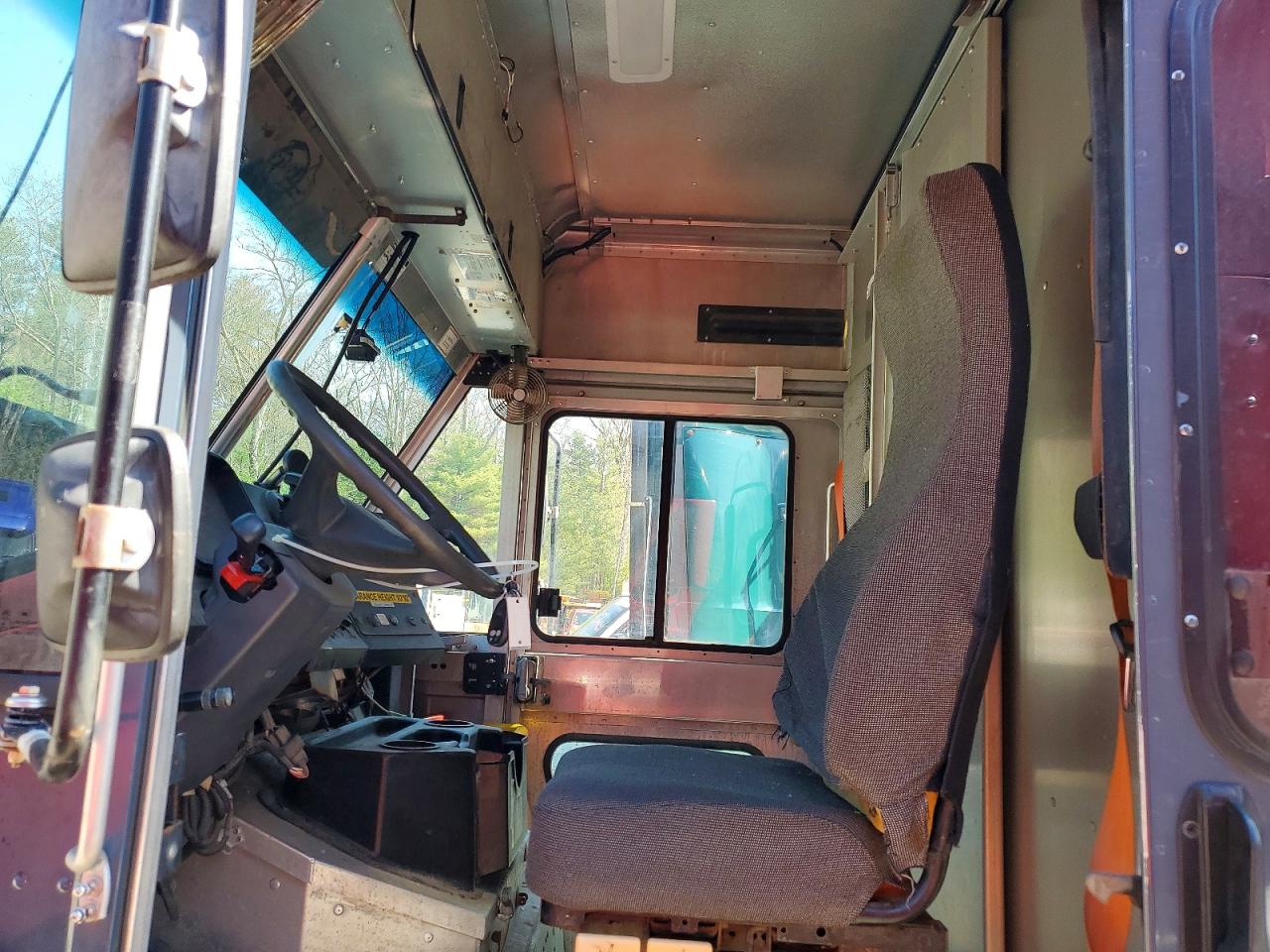 2021 FREIGHTLINER All other VIN 4UZAC2EA5MCMN0011 photo 7