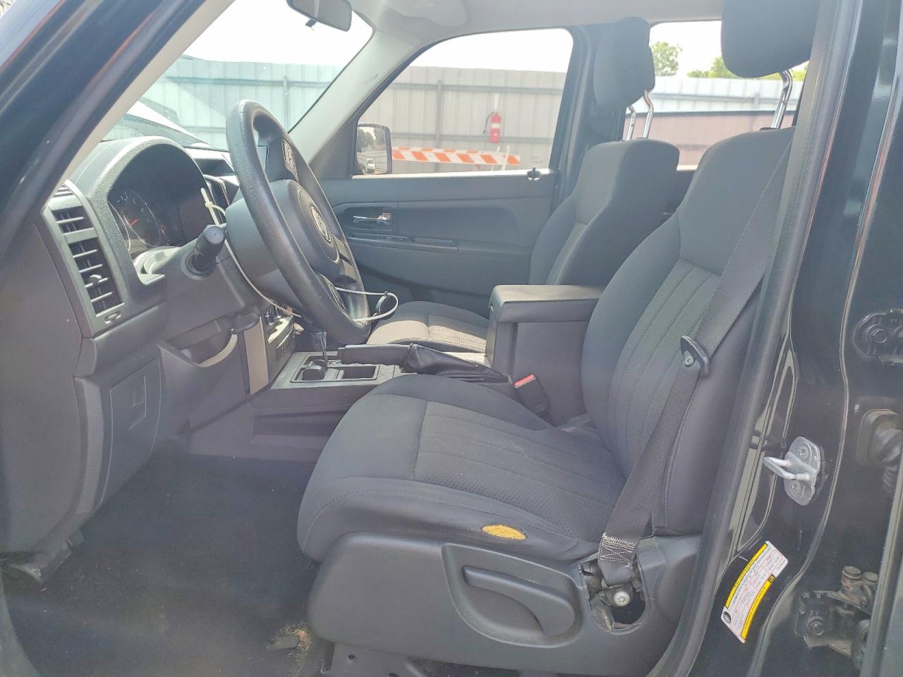2012 Jeep Liberty VIN 1C4PJMAK1CW105246 photo 7