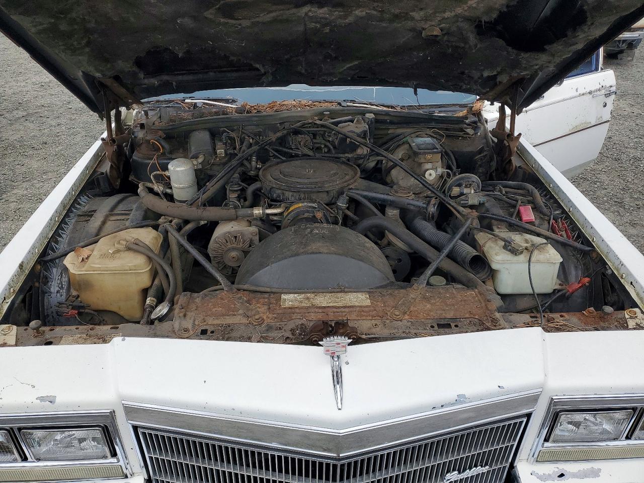 1983 Cadillac Deville VIN 1G6AD6982D9133559 photo 11