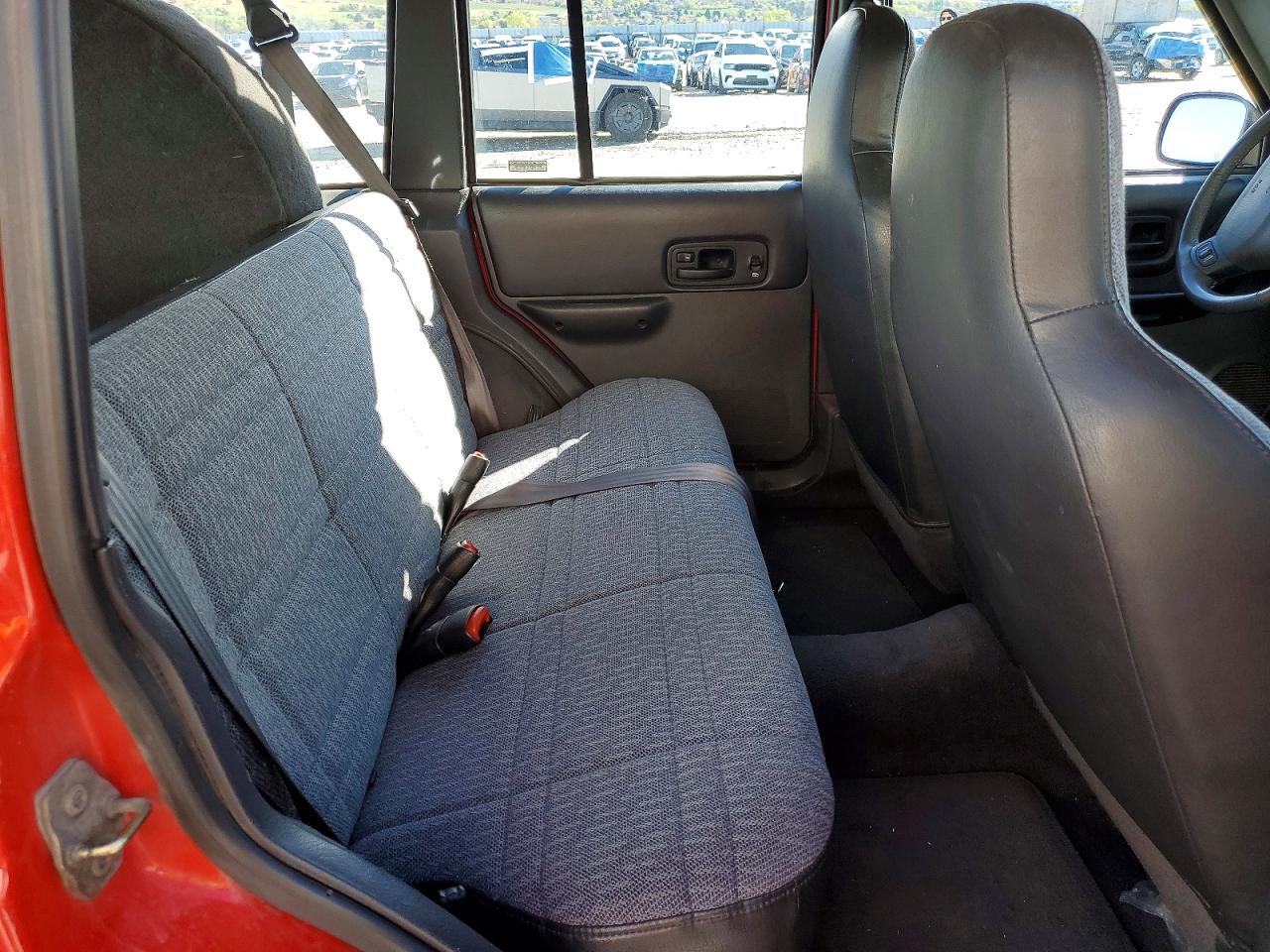 1999 Jeep Cherokee VIN 1J4FF68S7XL671279 photo 10
