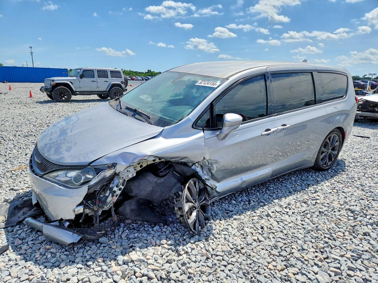 2020 CHRYSLER Pacifica VIN 2C4RC1FG8LR120079 photo 1