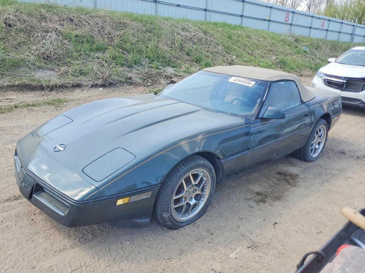 1990 Chevrolet Corvette VIN 1G1YY3381L5120520 photo 1