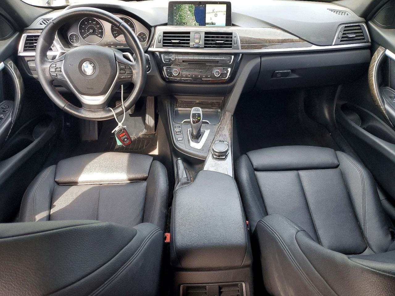 2017 BMW 3 series VIN WBA8E5C57HK388835 photo 8