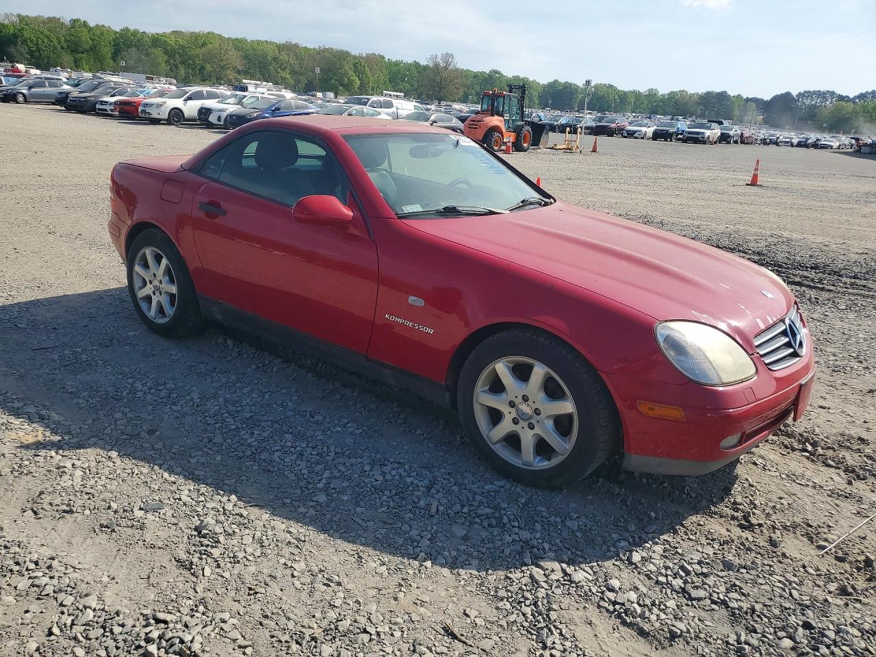 1998 Mercedes-Benz Slk-class VIN WDBKK47F7WF029925 photo 4