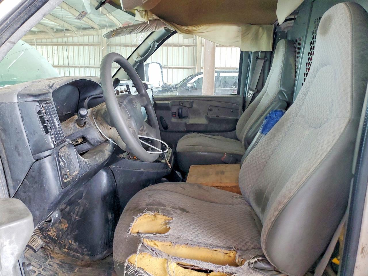 2007 Chevrolet Express VIN 1GCFG15X471148366 photo 7