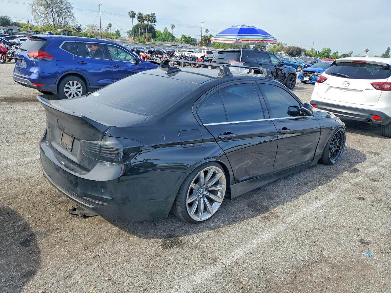 2017 BMW 3 series VIN WBA8E5C57HK388835 photo 3