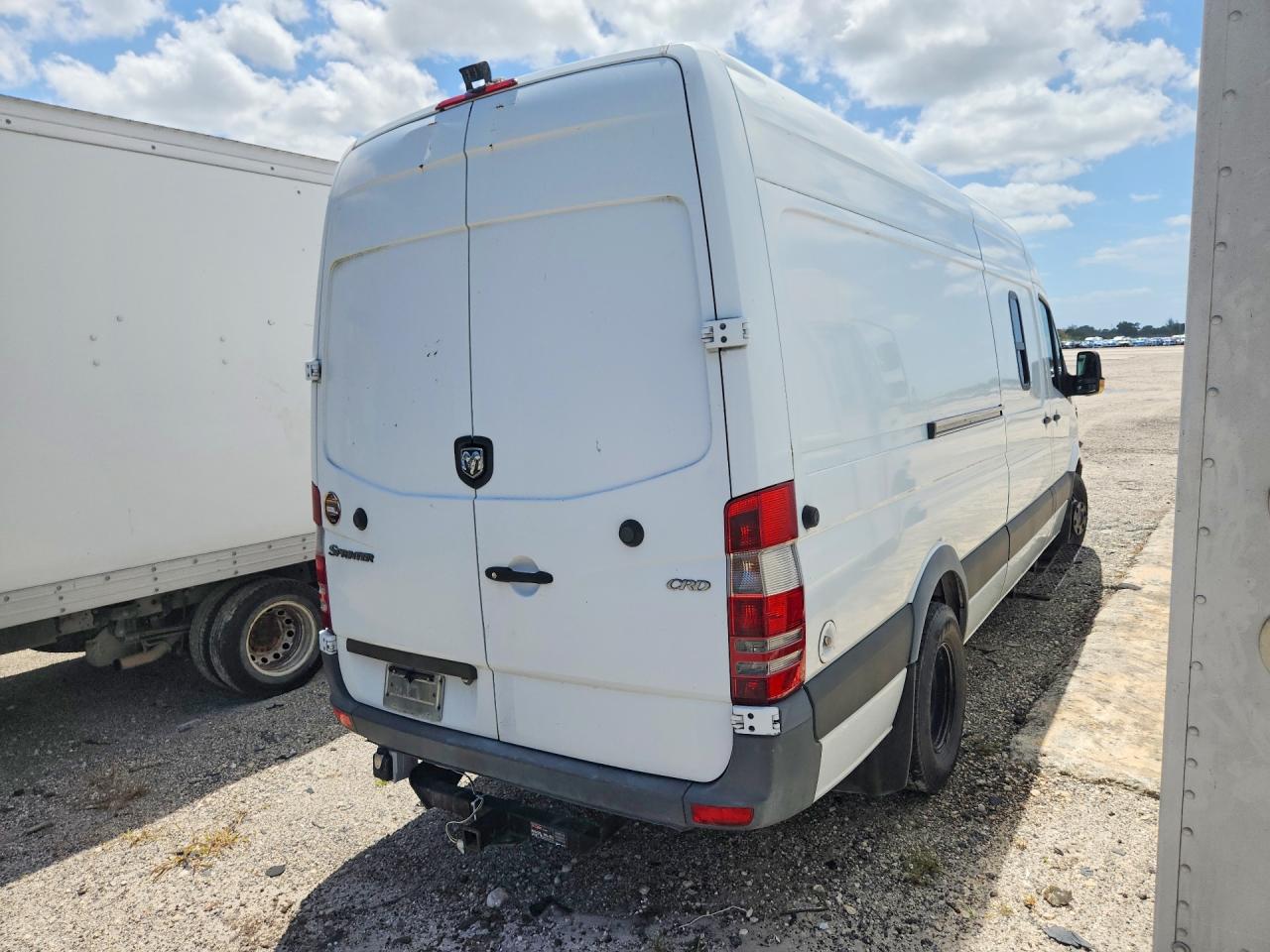2007 Dodge Sprinter VIN WD0PF445X75196883 photo 3