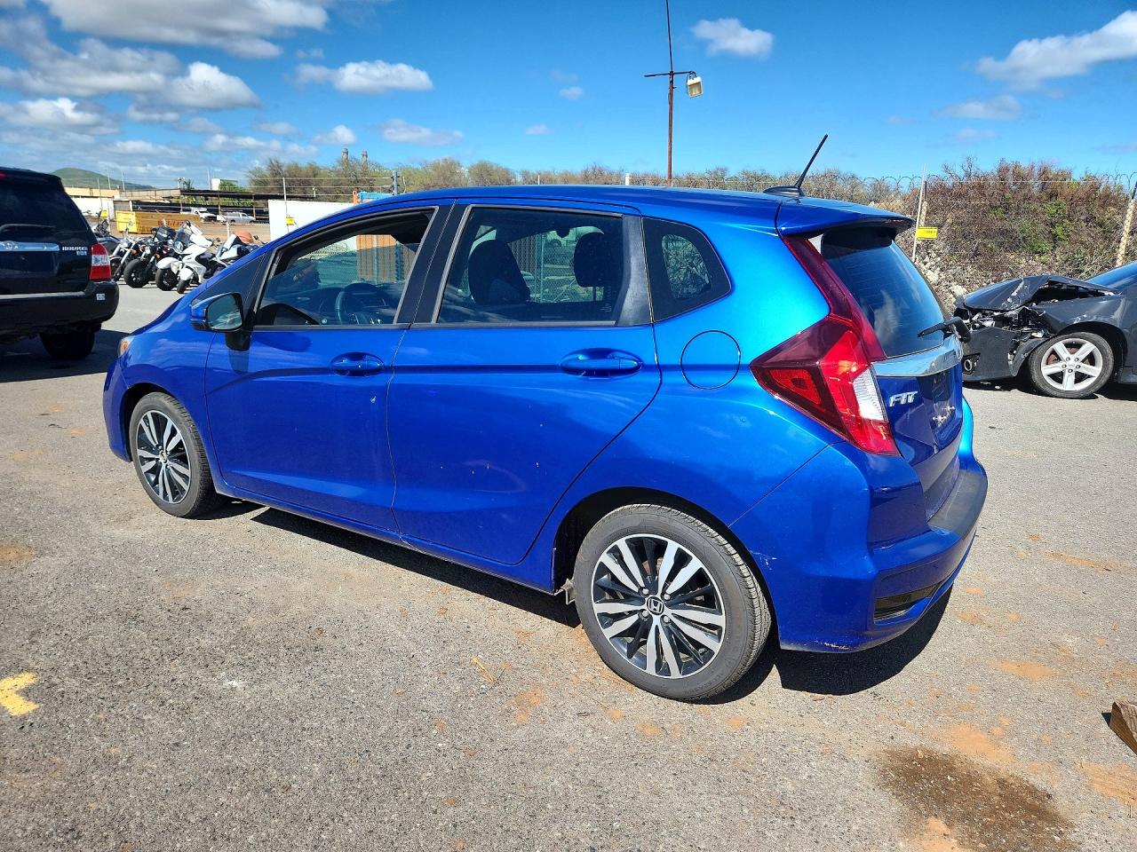 2020 Honda Fit VIN 3HGGK5H83LM704437 photo 2