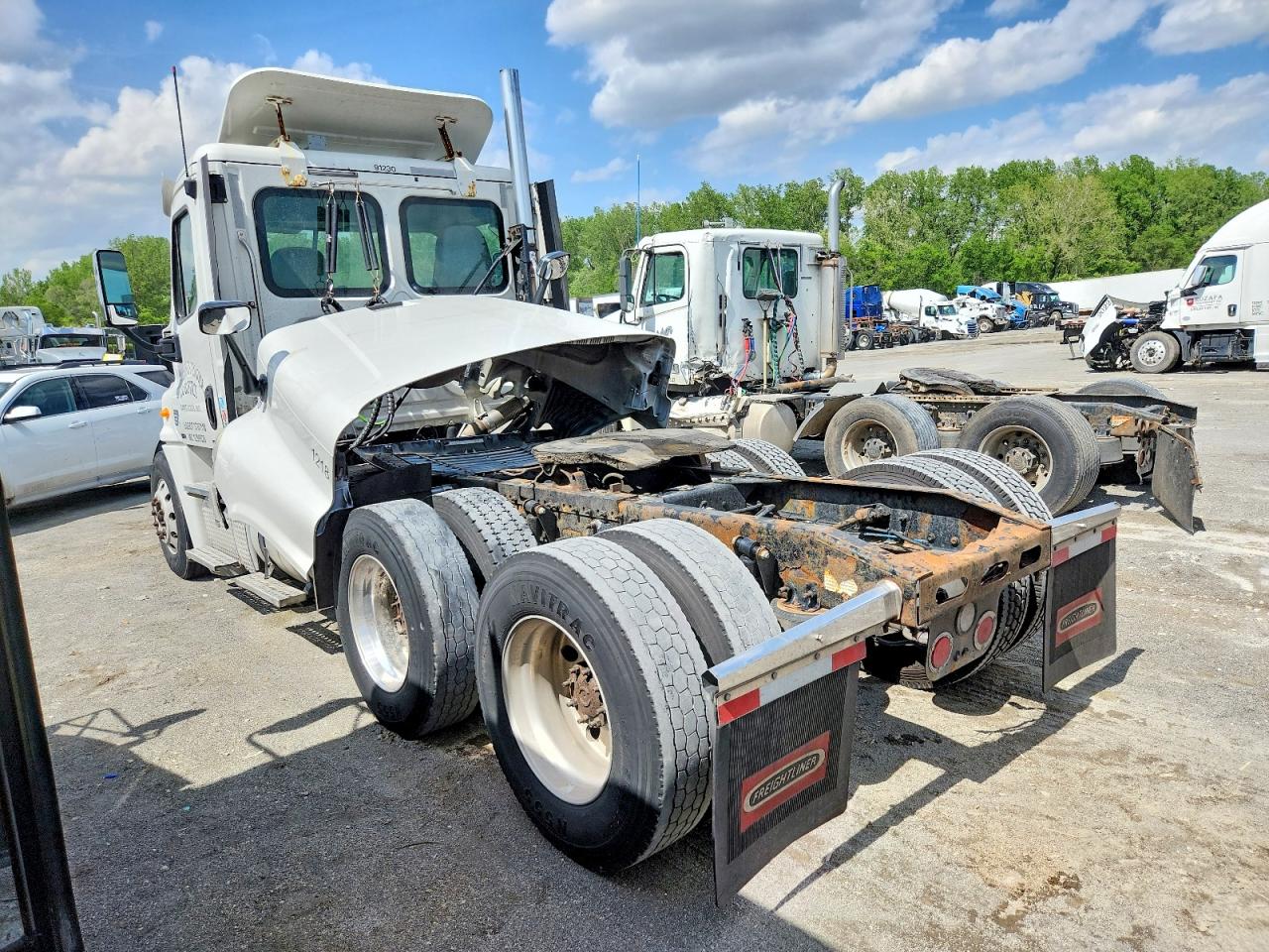 2011 FREIGHTLINER All other VIN 1FUJGEDV5BSAZ4530 photo 3