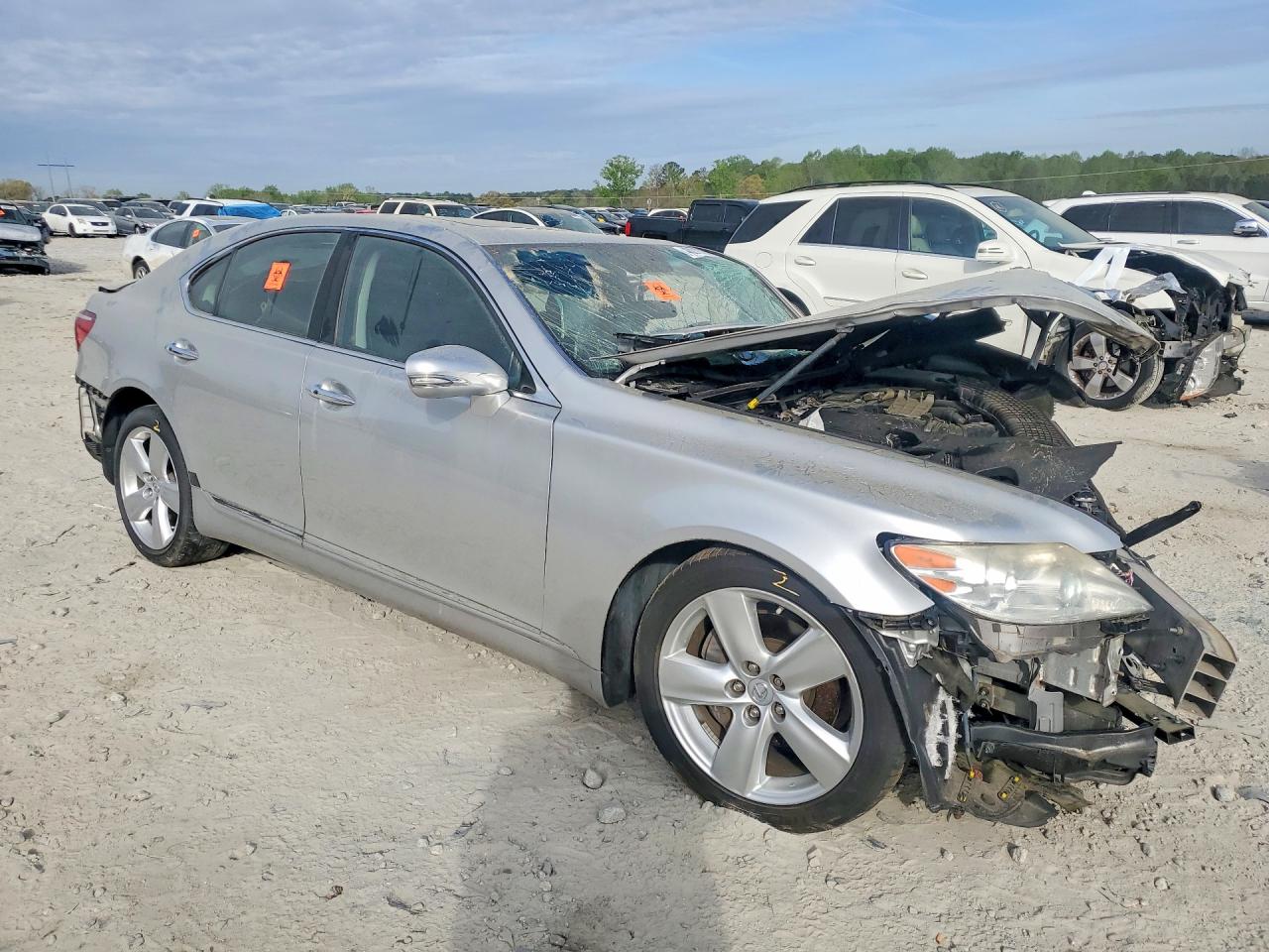 2011 Lexus Ls500 VIN JTHBL5EF0B5104275 photo 4