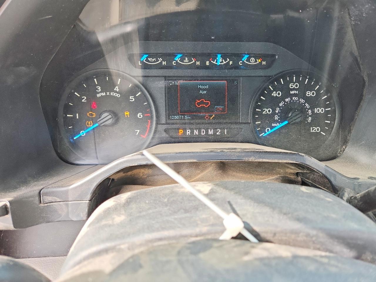 2015 Ford F150 VIN 1FTMF1EP9FFA56097 photo 9
