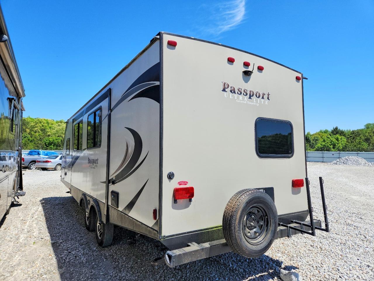 2018 KEYSTONE Passport VIN 4YDT26723JK410148 photo 3