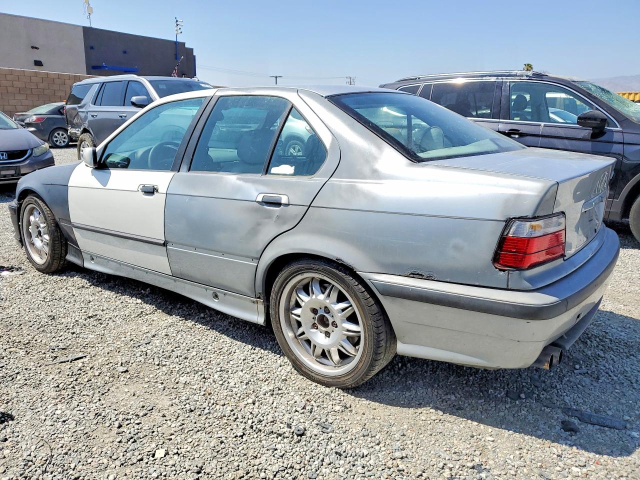 1998 BMW M3 VIN WBSCD0327WEE13197 photo 2