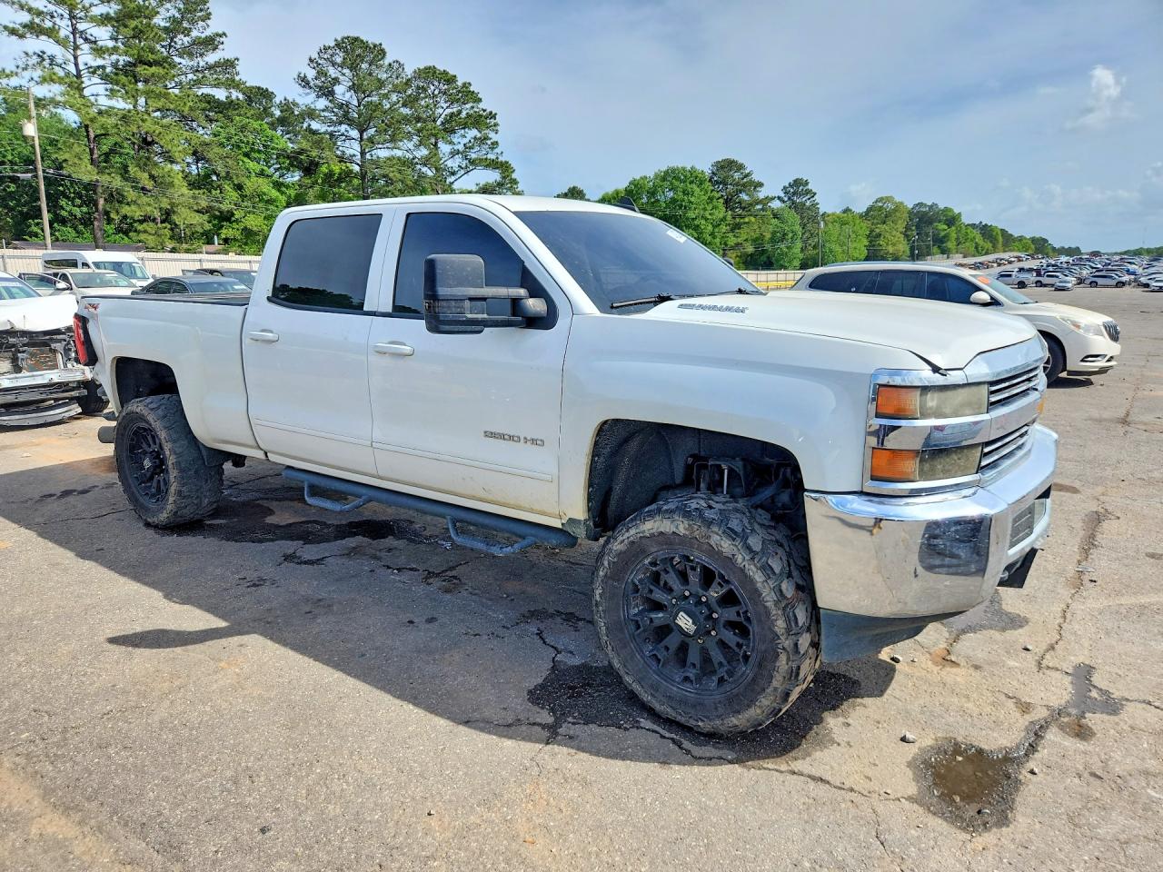 2015 Chevrolet Silverado VIN 1GC1KVE86FF565966 photo 4