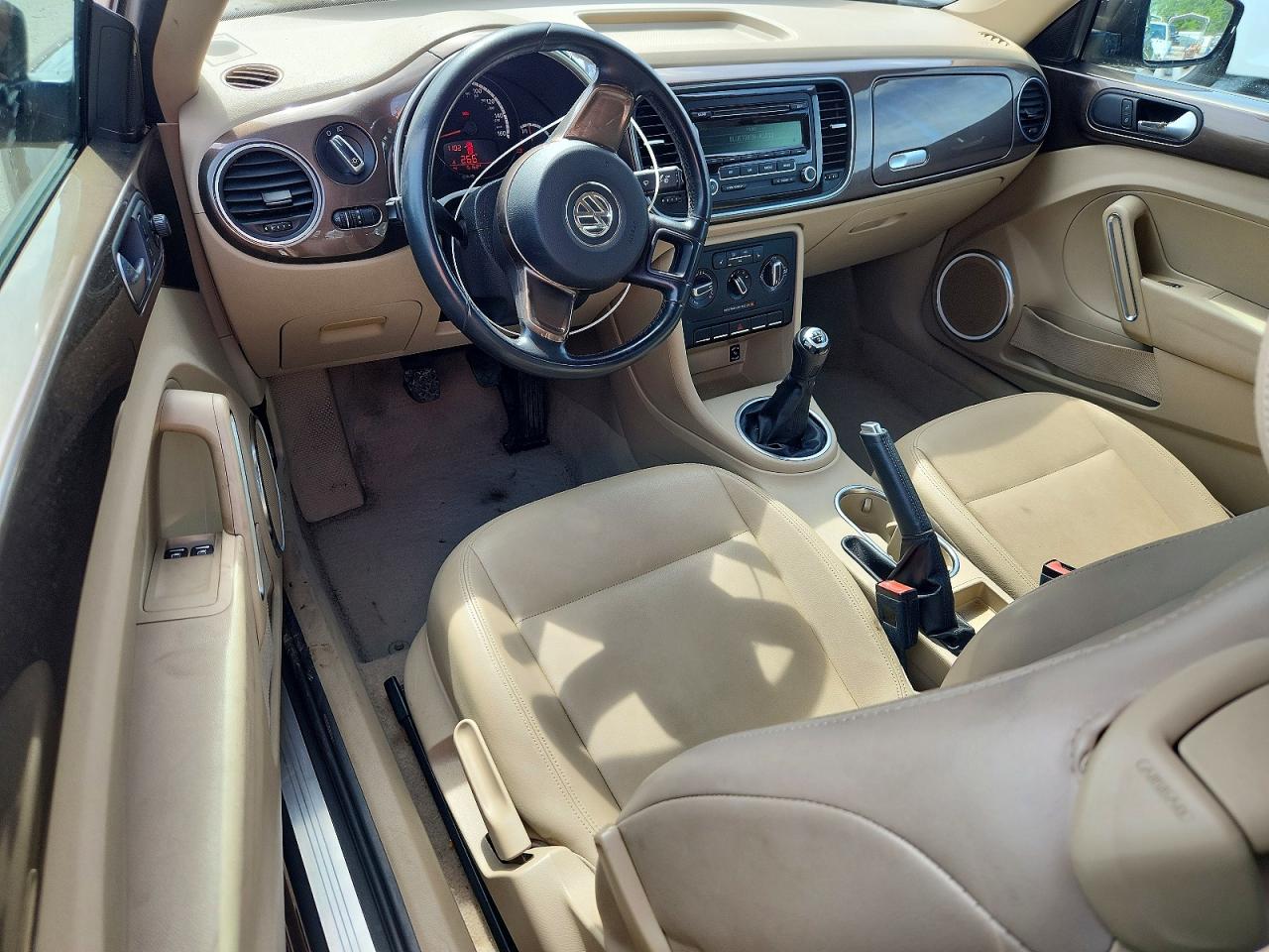2013 Volkswagen Beetle VIN 3VWHX7AT0DM647515 photo 8
