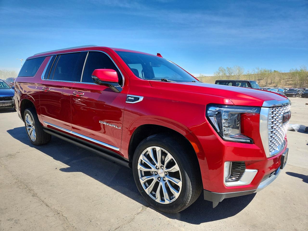 2022 GMC Yukon VIN 1GKS2JKL6NR115242 photo 4