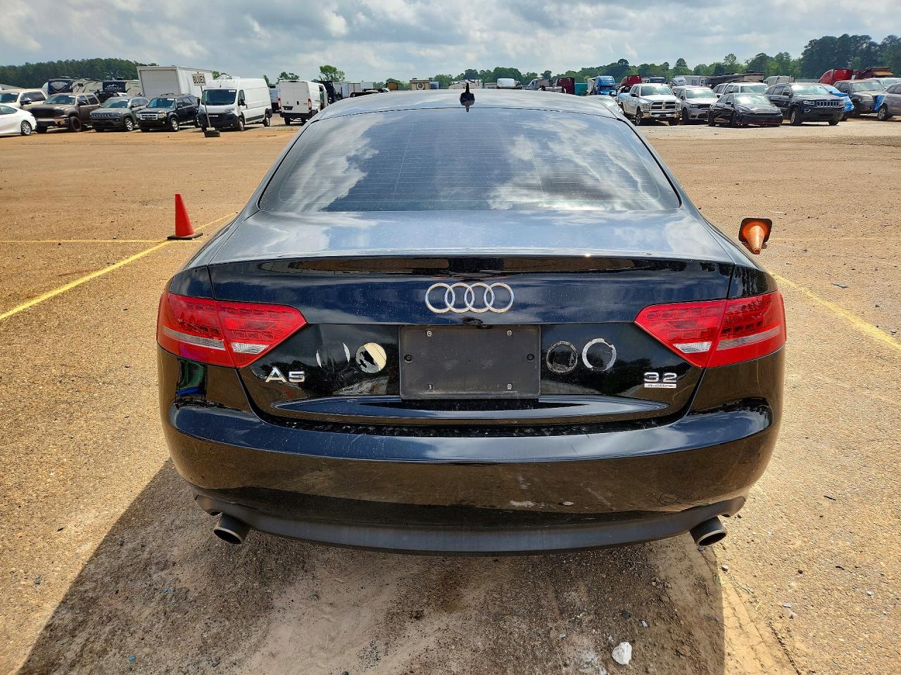 2010 AUDI A5 VIN WAUCKAFR3AA074833 photo 6