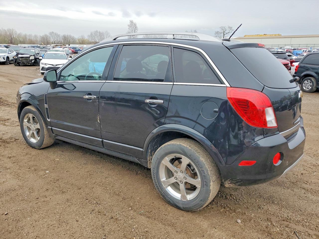 2013 Chevrolet Captiva VIN 3GNFL3EKXDS500248 photo 2