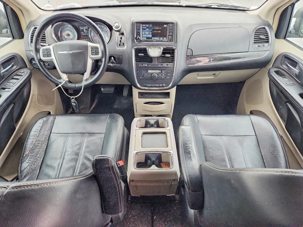 2015 Chrysler Minivan VIN 2C4RC1BG7FR739301 photo 8