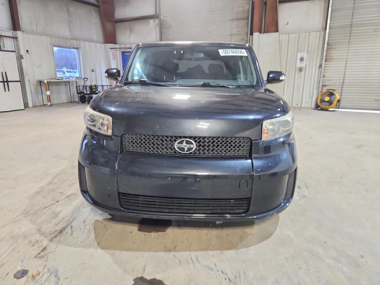 2008 Toyota Scion VIN JTLKE50E581010147 photo 5