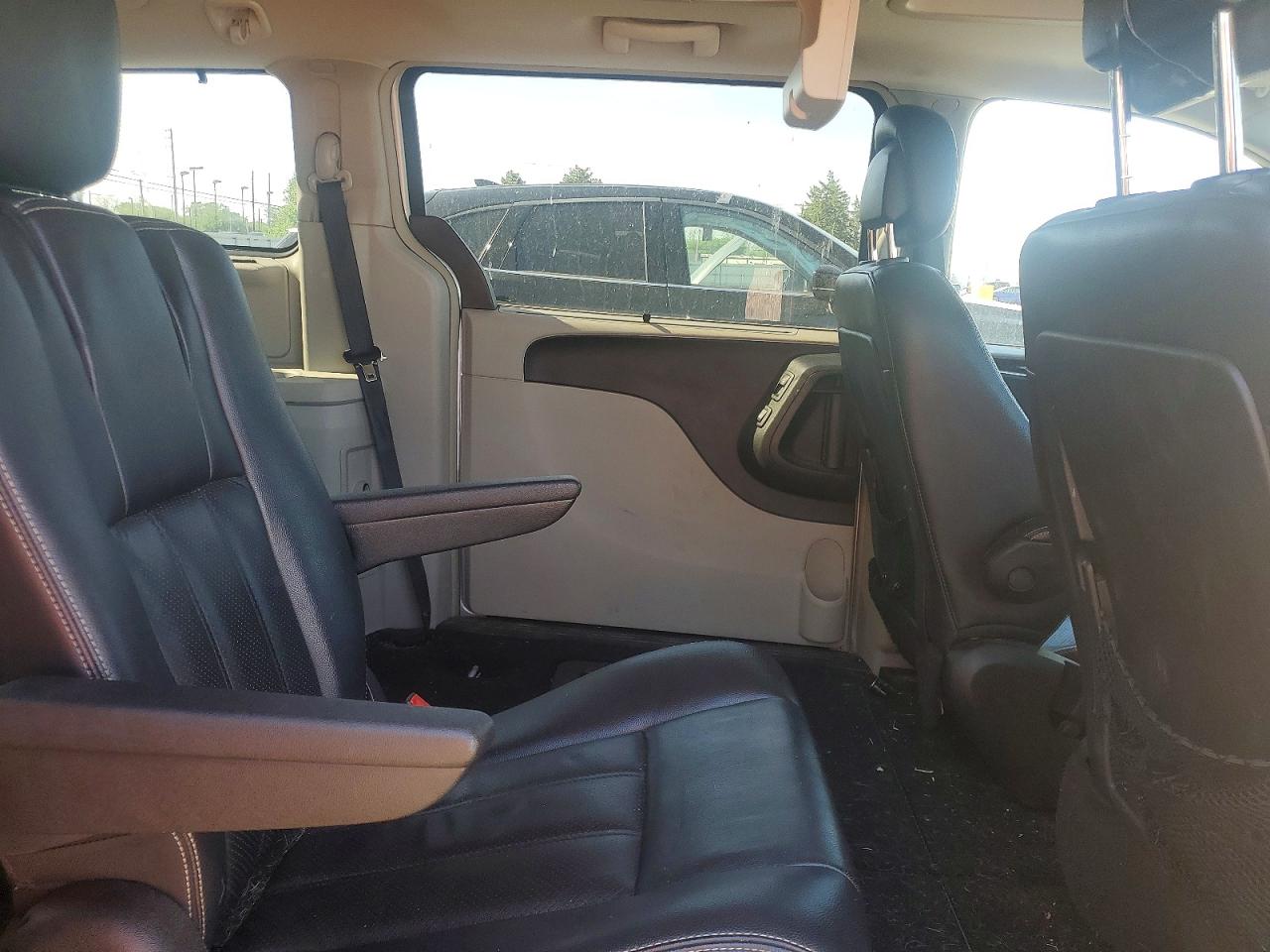 2011 Chrysler Minivan VIN 2A4RR8DGXBR779882 photo 11