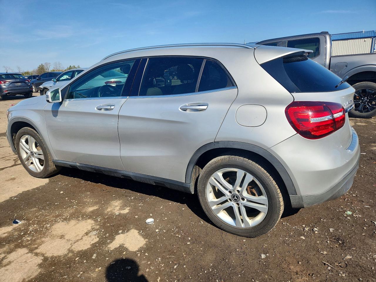 2018 Mercedes-Benz Gla-class VIN WDCTG4GB1JJ484399 photo 2