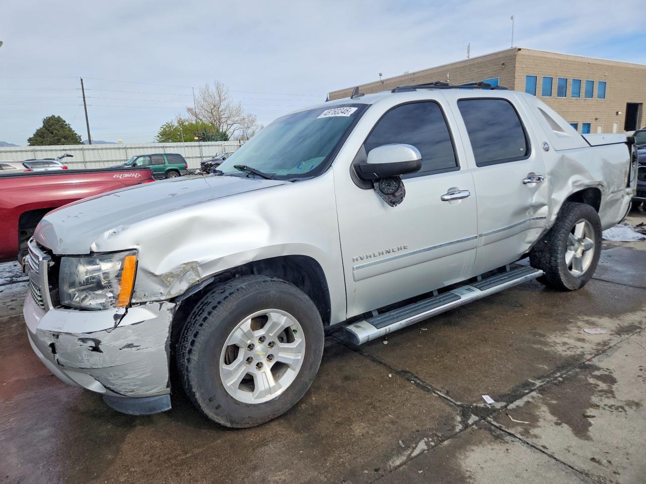 2013 Chevrolet Avalanche VIN 3GNMCGE08DG236835 photo 1