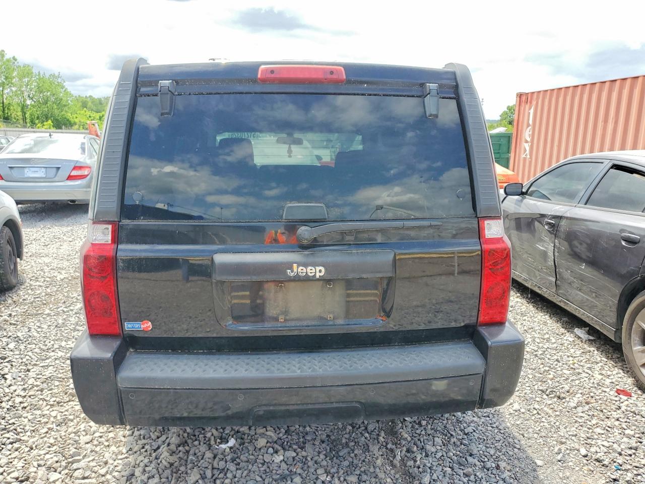 2007 Jeep Commander VIN 1J8HH48KX7C511757 photo 6