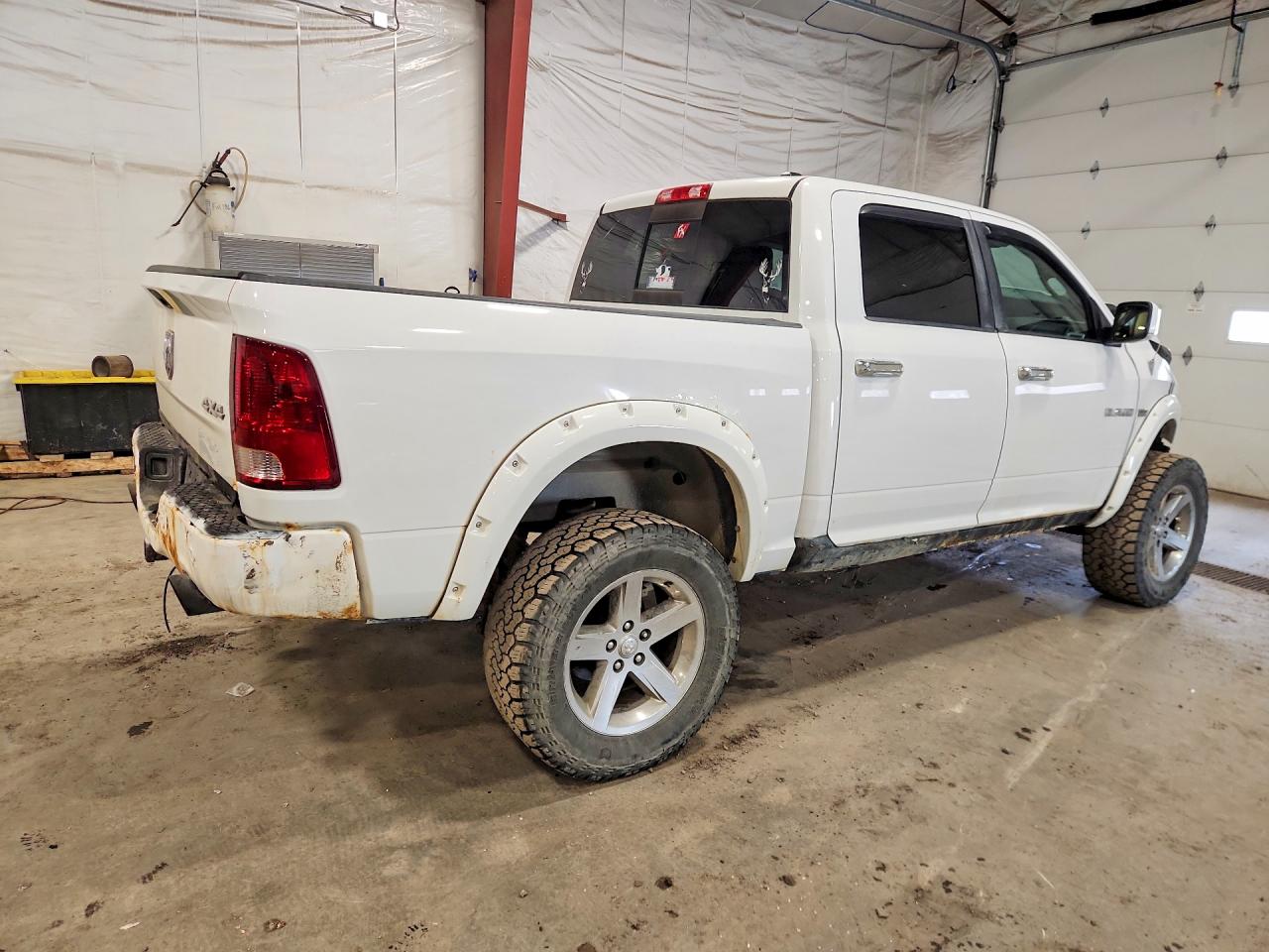 2010 Dodge Ram 1500 VIN 1D7RV1CT5AS182956 photo 3