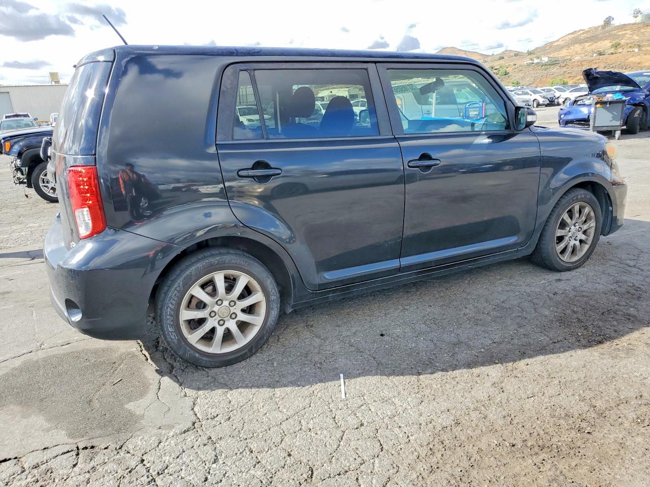 2013 Scion Xb VIN JTLZE4FEXDJ040478 photo 3