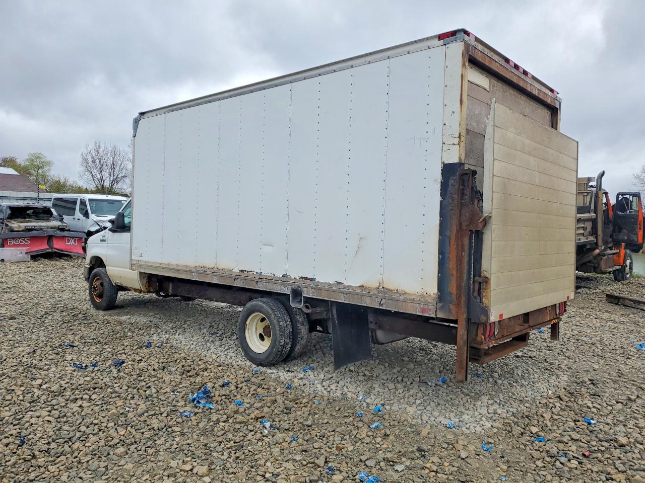 2009 Ford All models VIN 1FDXE45S29DA69288 photo 2