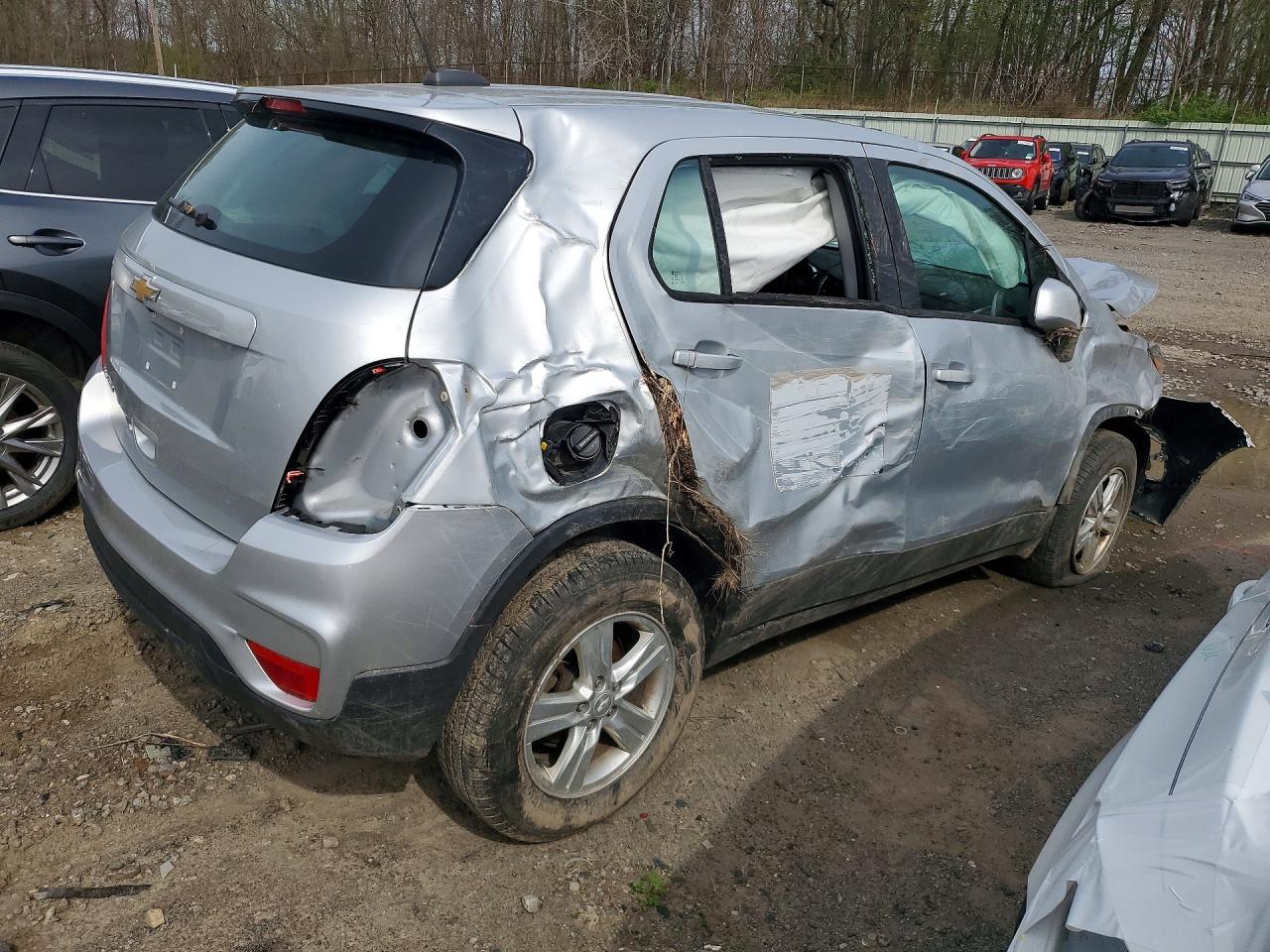 2020 CHEV Trax VIN 3GNCJNSB4LL107508 photo 3