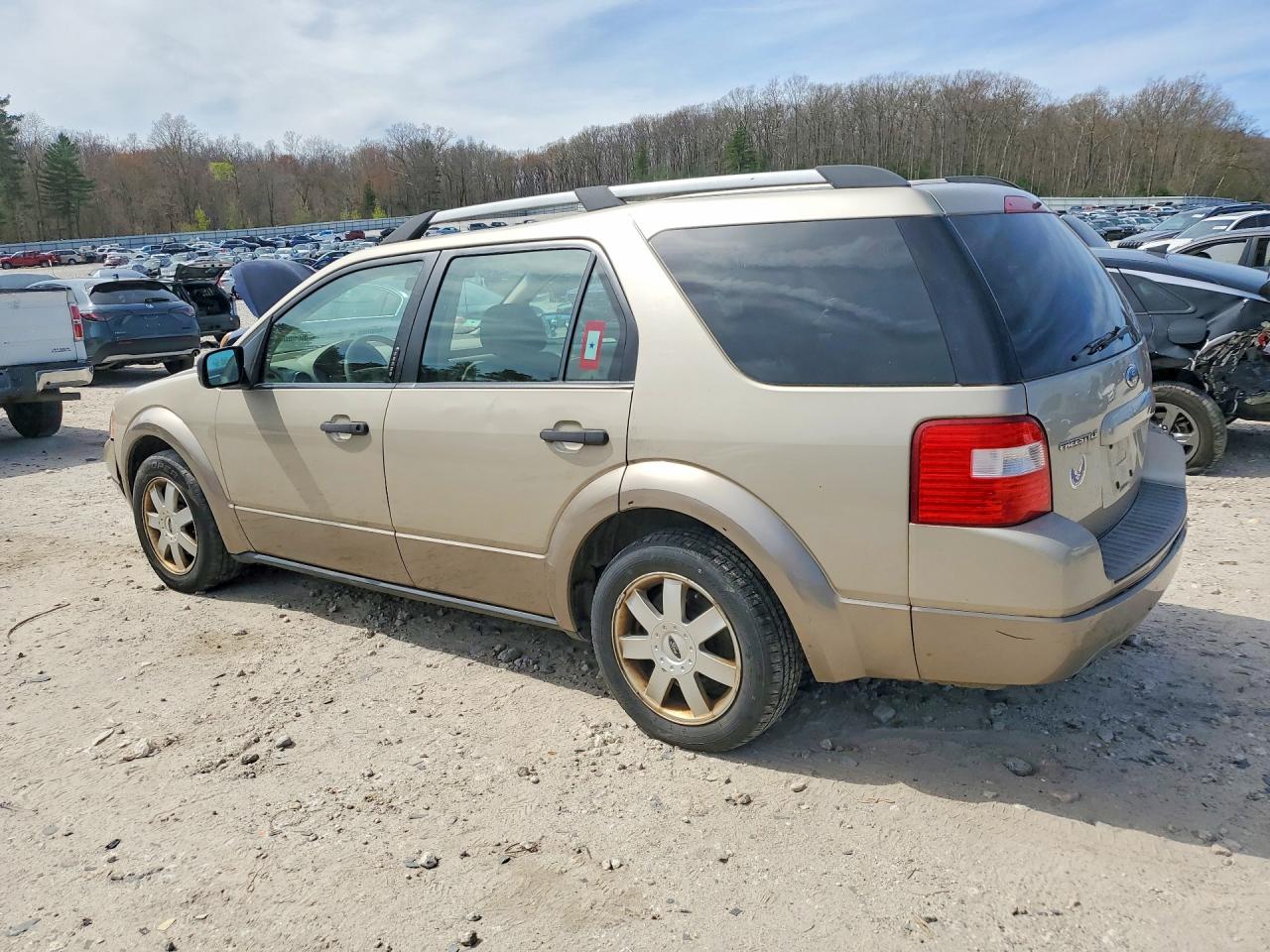 2006 Ford Freestyle VIN 1FMDK01126GA29773 photo 2