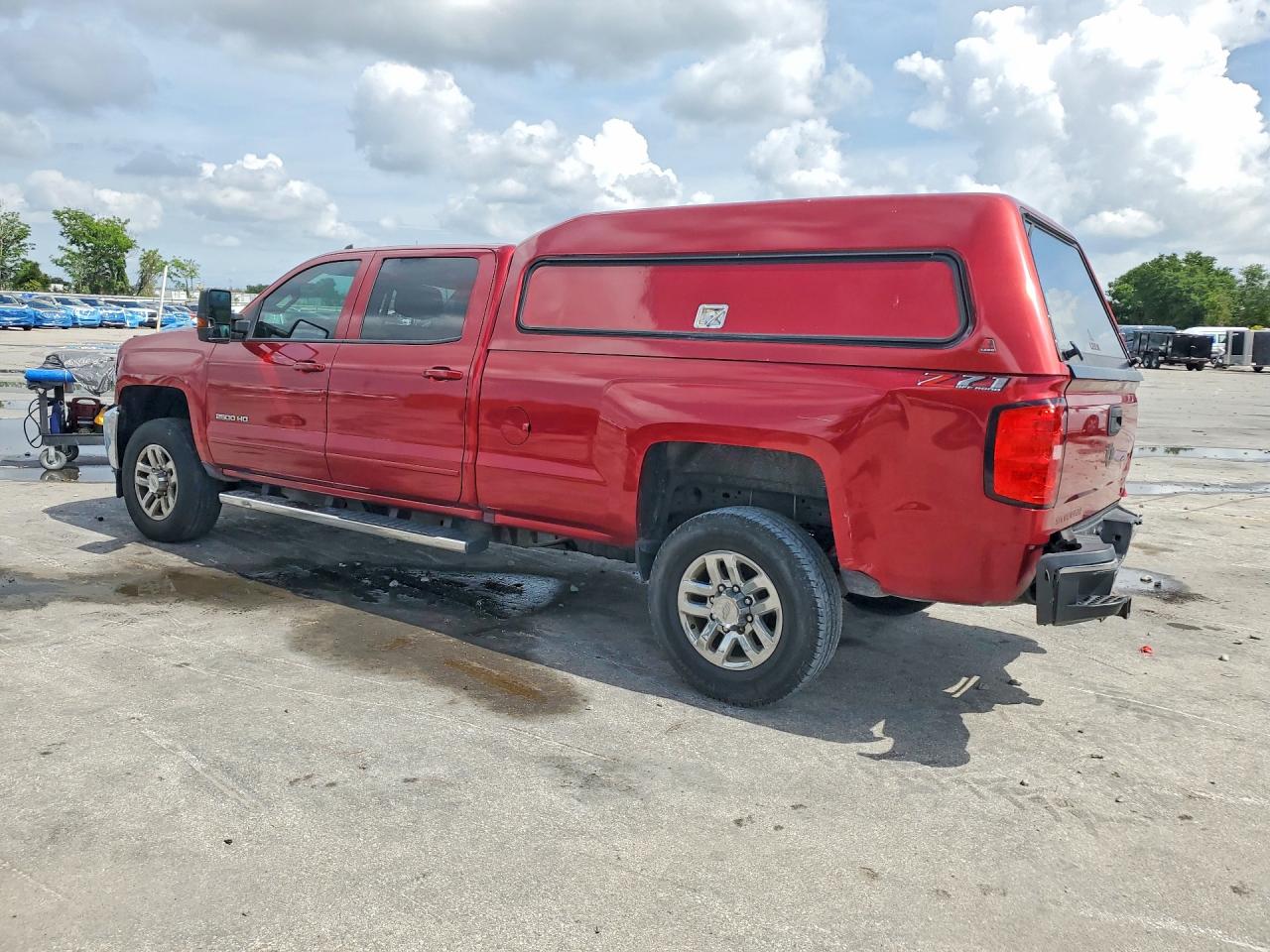 2018 Chevrolet All models VIN 1GC1KVEY2JF140382 photo 2