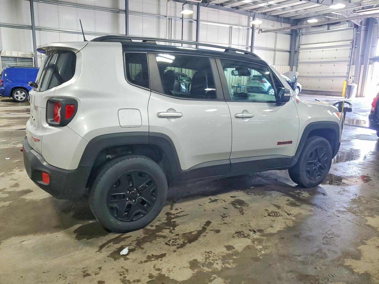 2018 Jeep Renegade VIN ZACCJBCB1JPH69217 photo 3