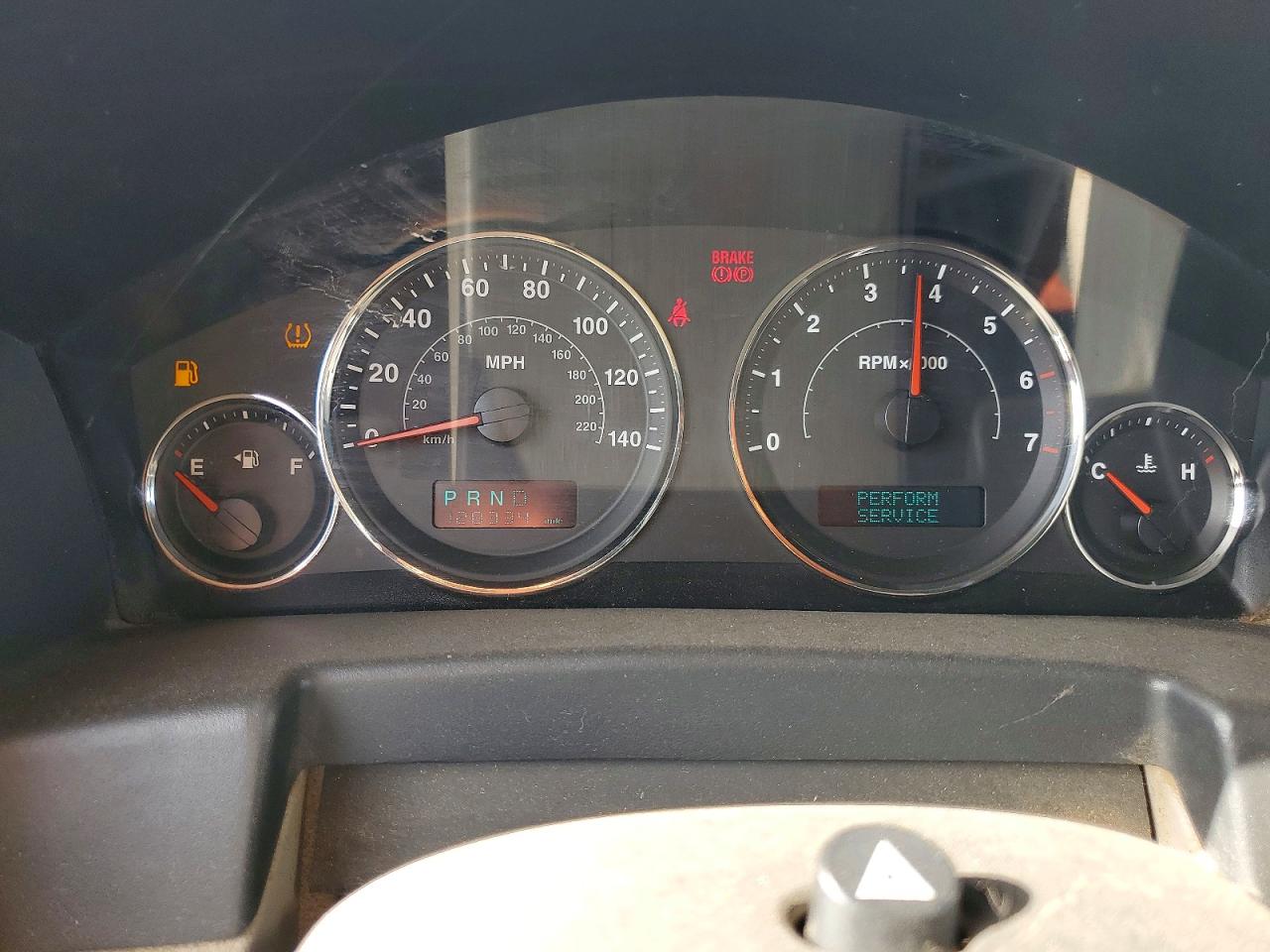 2006 Jeep Commander VIN 1J8HG58256C364173 photo 9