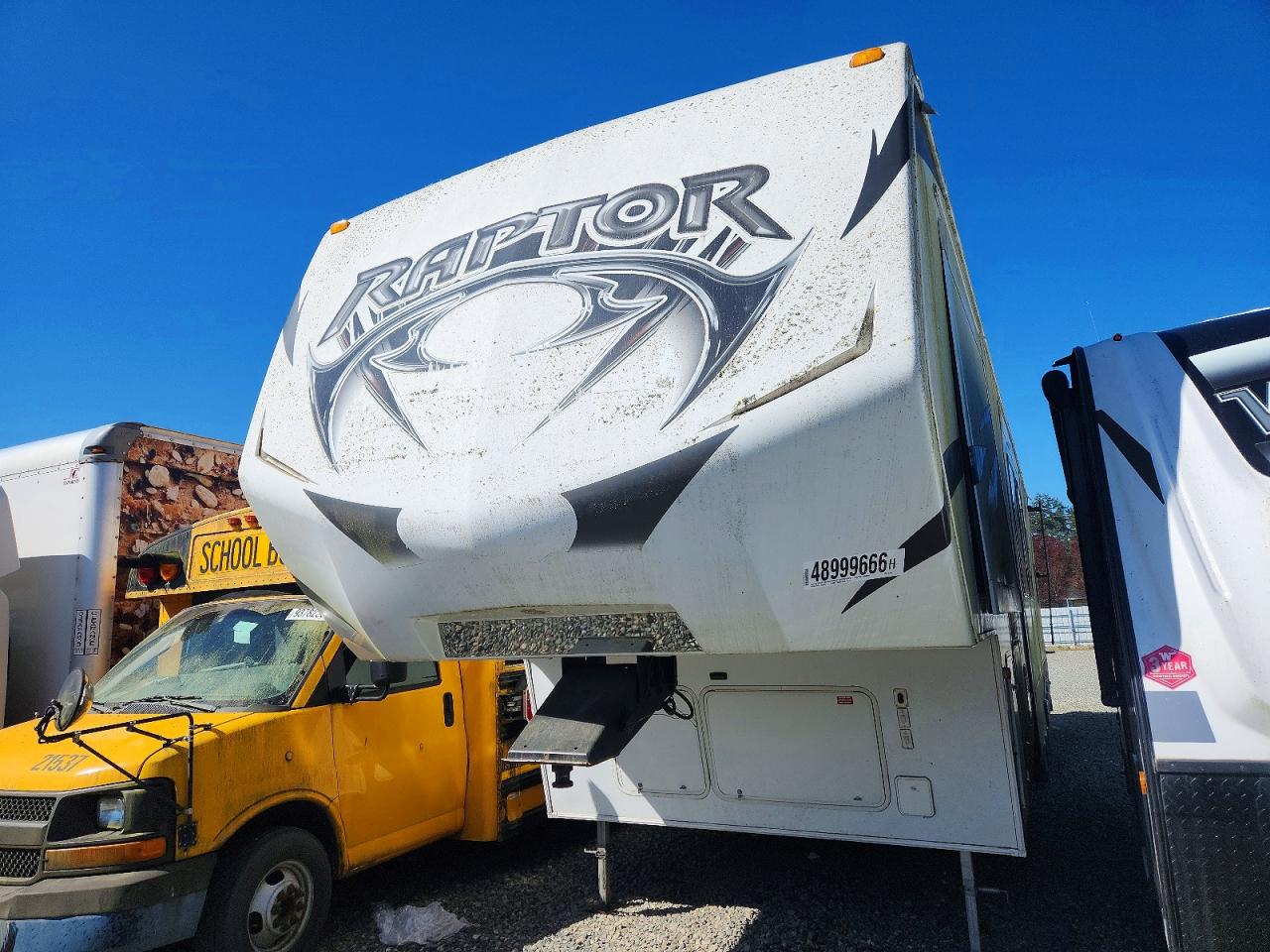 2013 KEYSTONE Trailer VIN 4YDF37731DR801559 photo 2