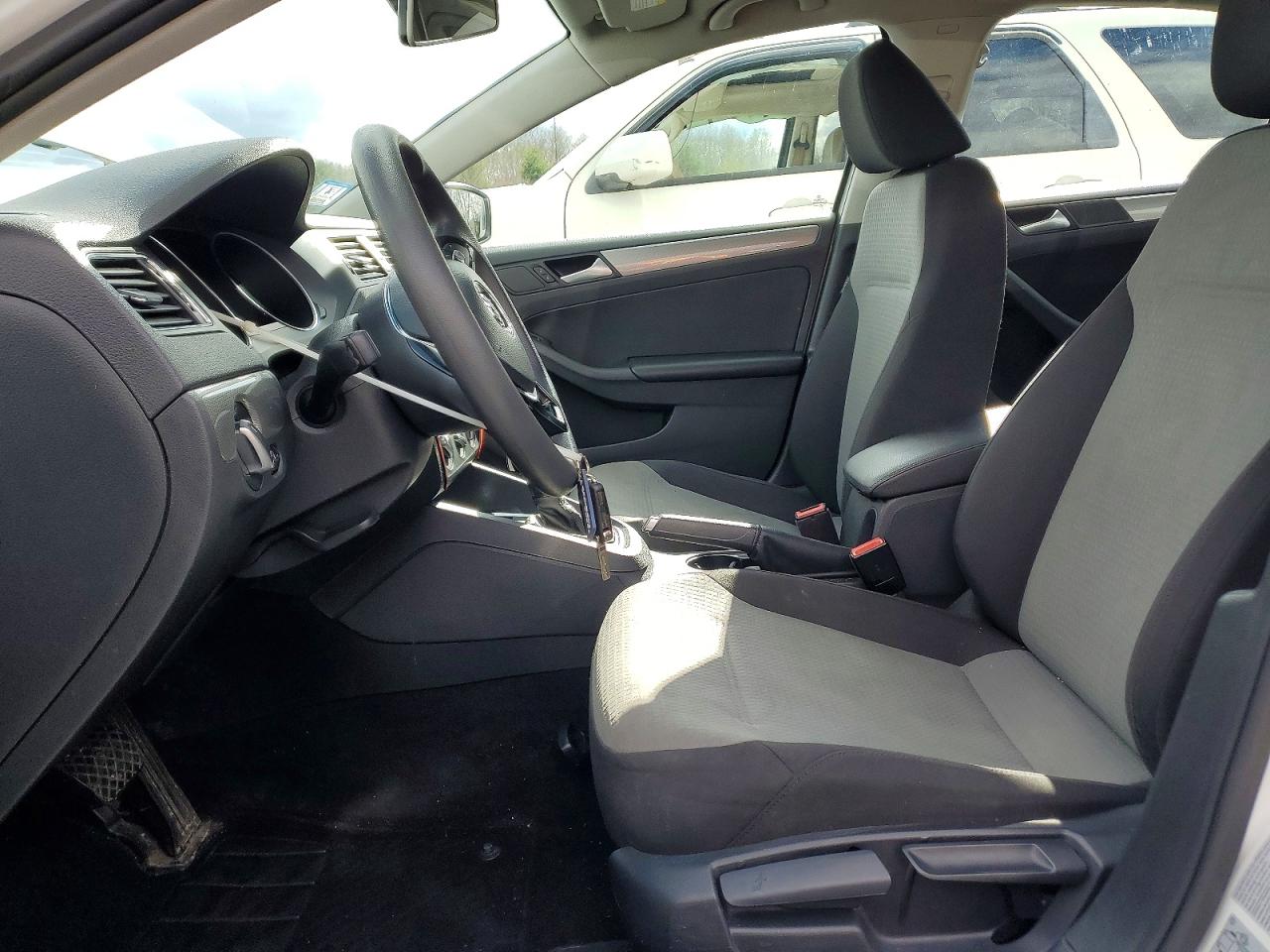 2017 Volkswagen Jetta VIN 3VW2B7AJ7HM396601 photo 7