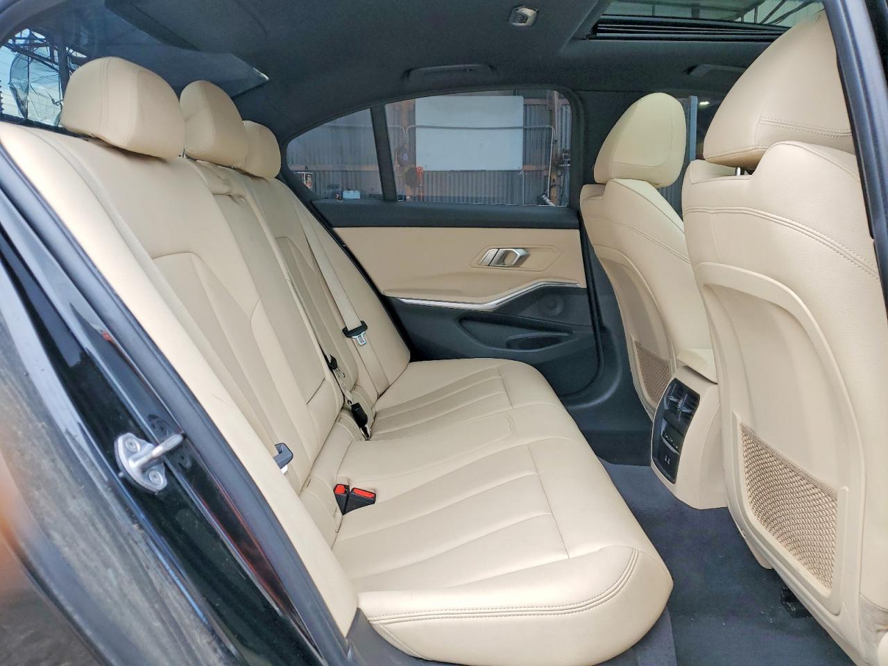 2021 BMW 3 series VIN WBA5P7C00MFK07624 photo 10