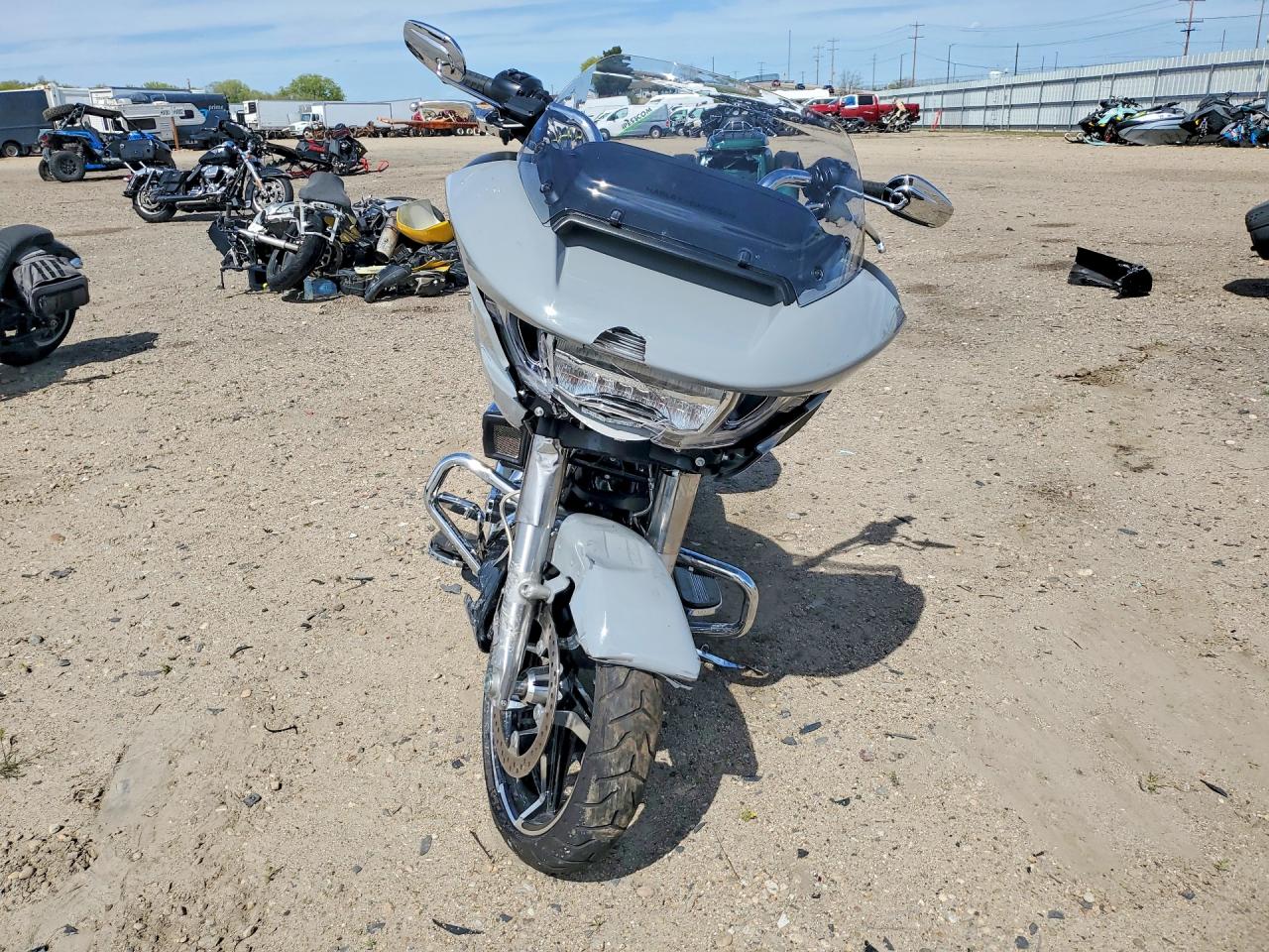 2025 HARLEY Fl VIN 1HD1KH713SB600352 photo 2