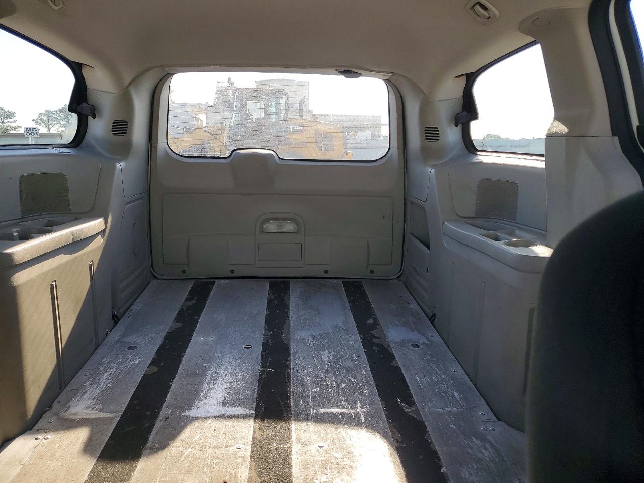 2015 Ram Tradesman VIN 2C4JRGAG4FR679767 photo 10