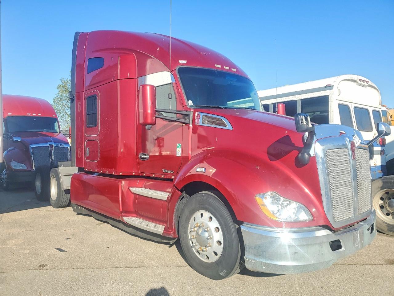 2018 KENWORTH All other VIN 1XKYDP9X9JJ197010 photo 1