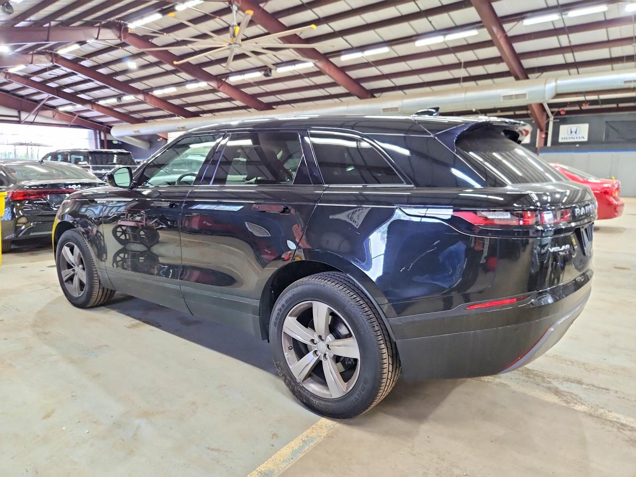 2018 Land Rangerover VIN SALYB2RX8JA731692 photo 2
