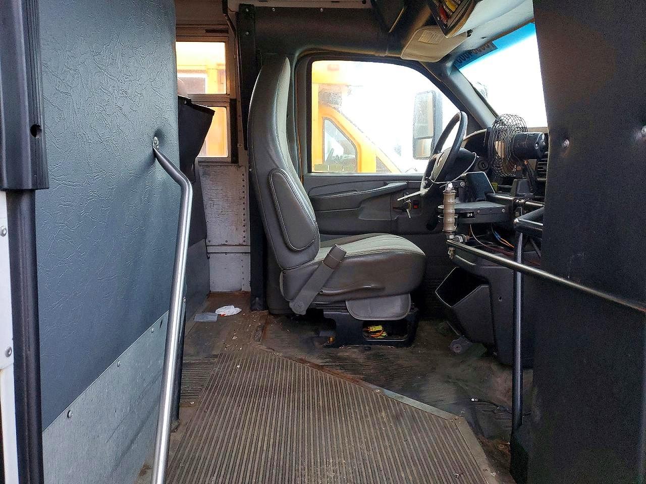 2010 CHEV Express VIN 1GB9G5AG6A1165238 photo 11
